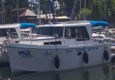 Czarter łodzi motorowych Quest 825 Houseboat